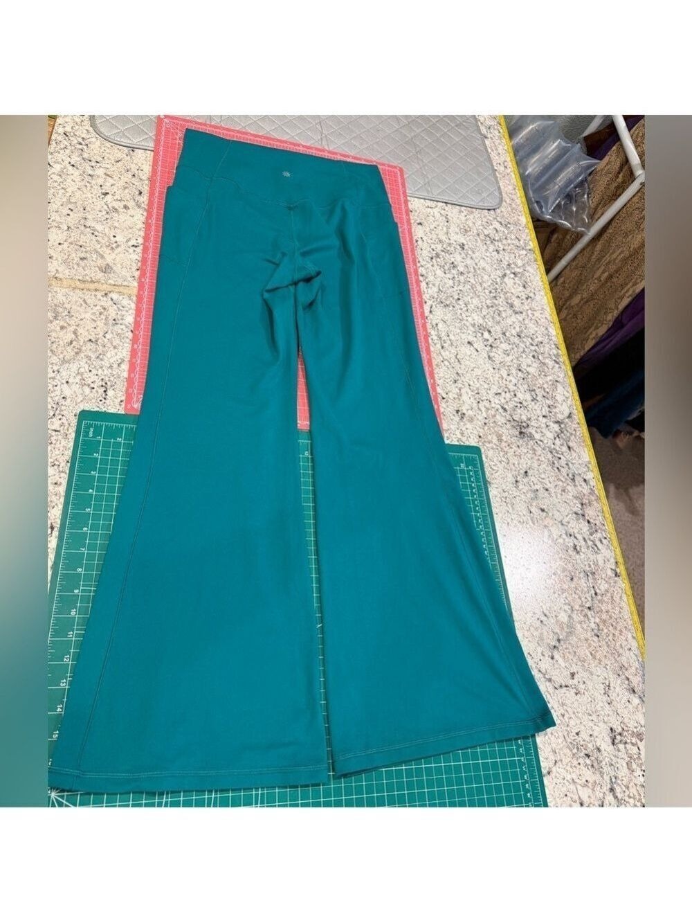 Athleta Salutation Leggings Stash Flare Teal Yoga Pants Pocket High Rise Large - Picture 3 of 11